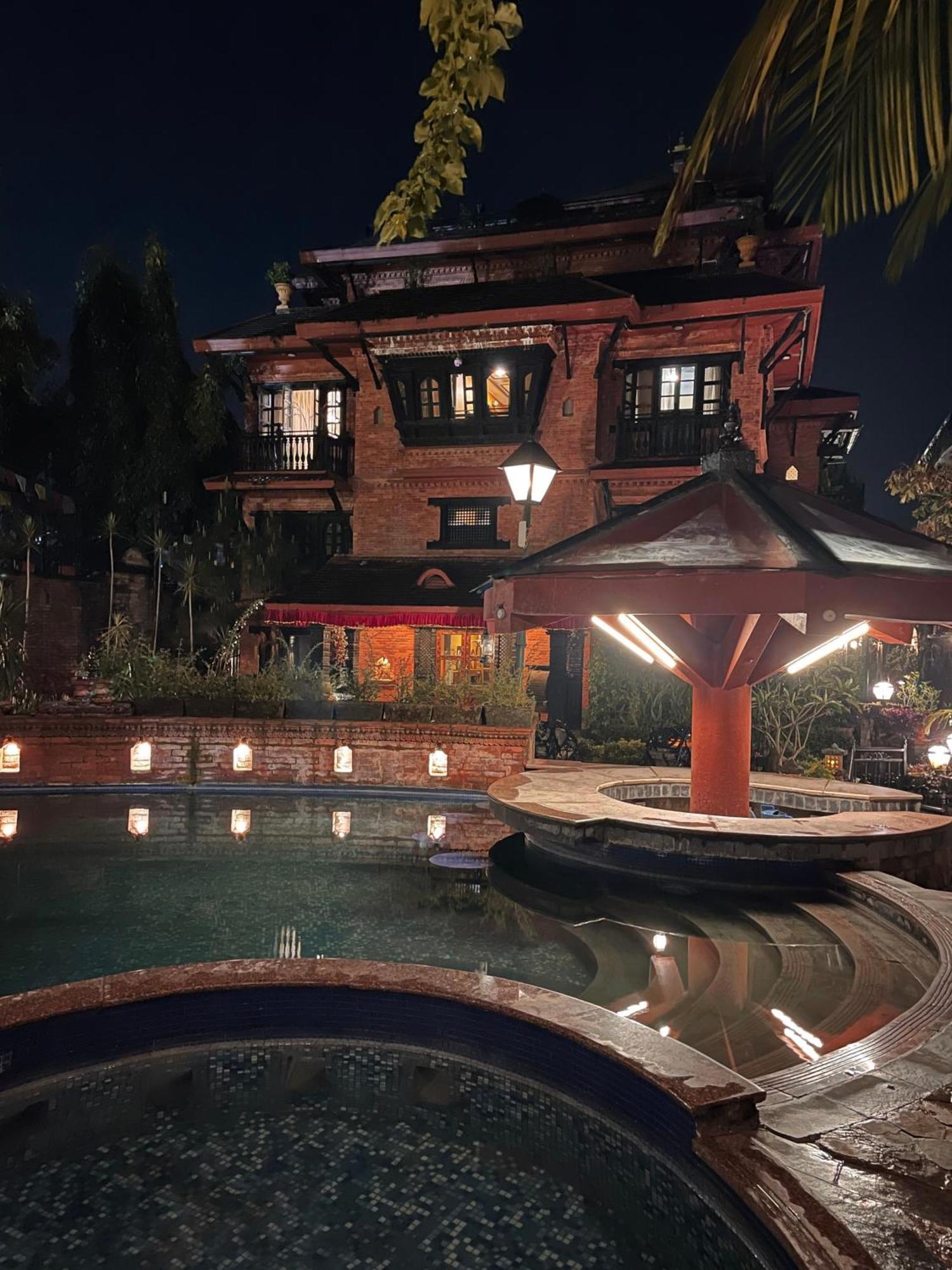 Heritage Hotel Suites And Spa Pokhara Eksteriør billede
