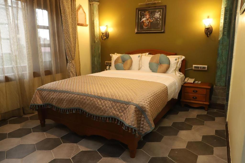 Heritage Hotel Suites And Spa Pokhara Eksteriør billede